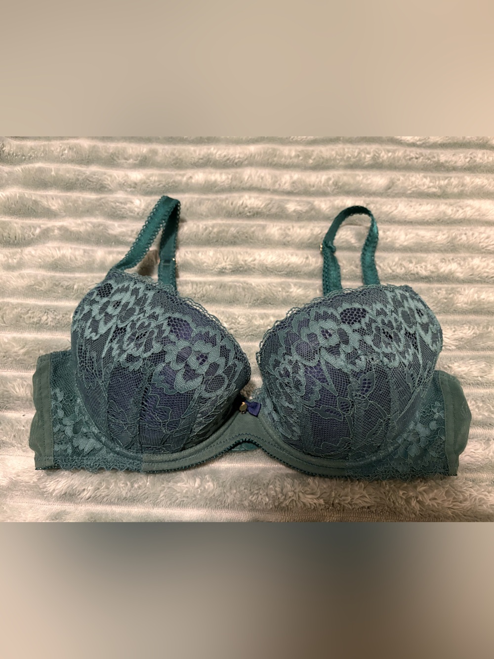 Ann Summers Sexy Lace plunge bra in green / navy, size 36B